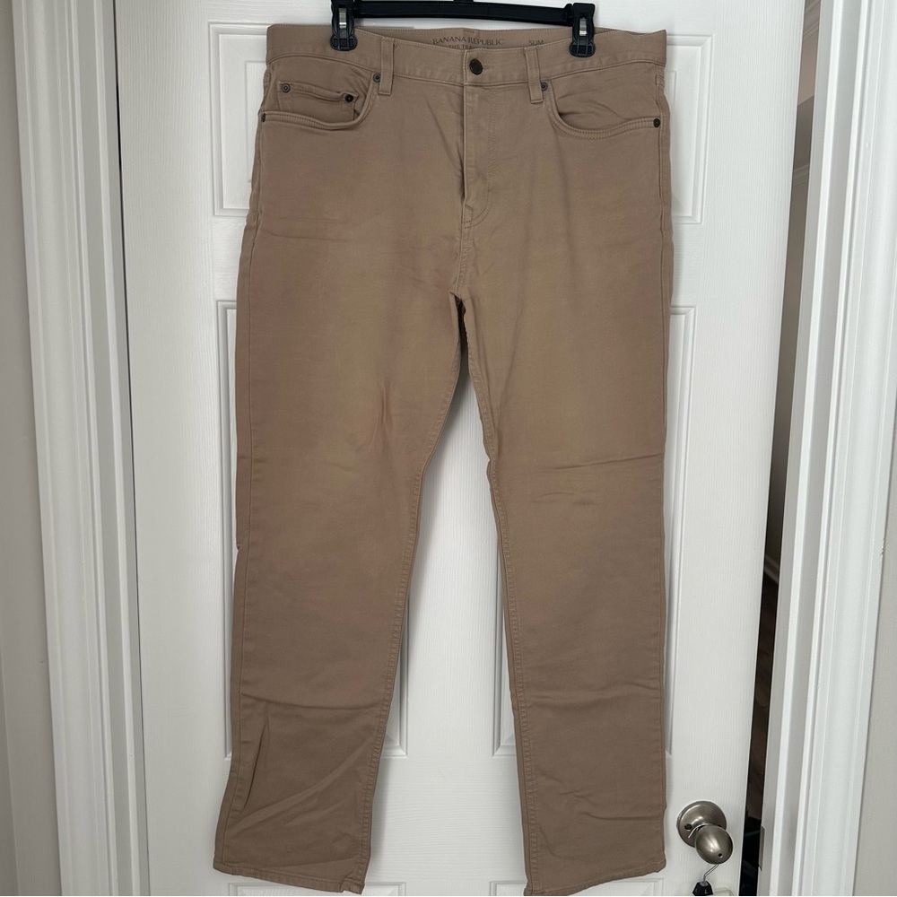 Banana Republic Traveler Pants